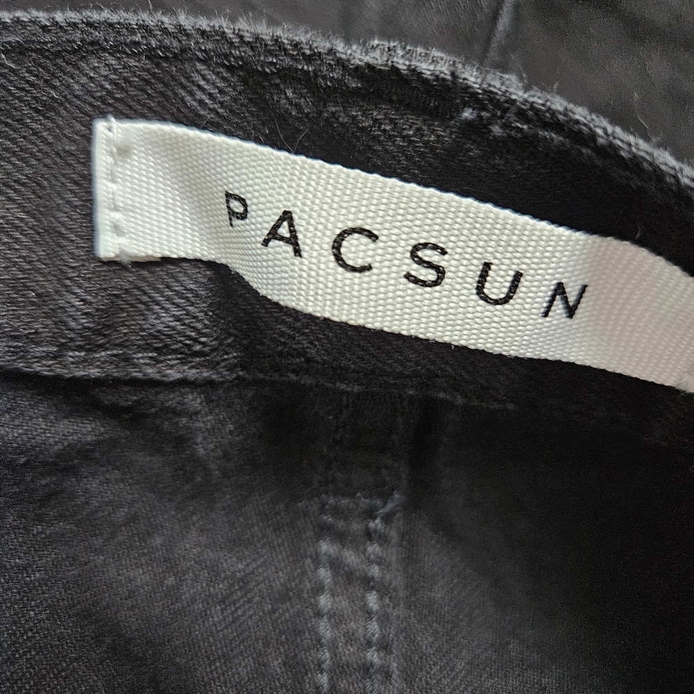Pacsun Destroyed Black Denim Skinny Bermuda Skater Shredding Shorts Size 28 - Picture 3 of 8
